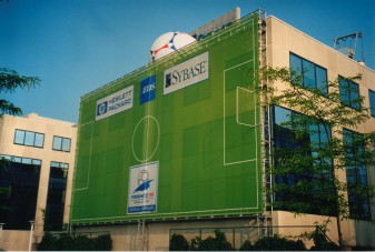 Large-scale facade canvas